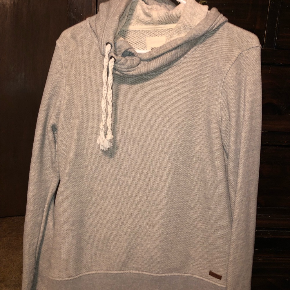 Woman’s Roxy Pullover - image 3